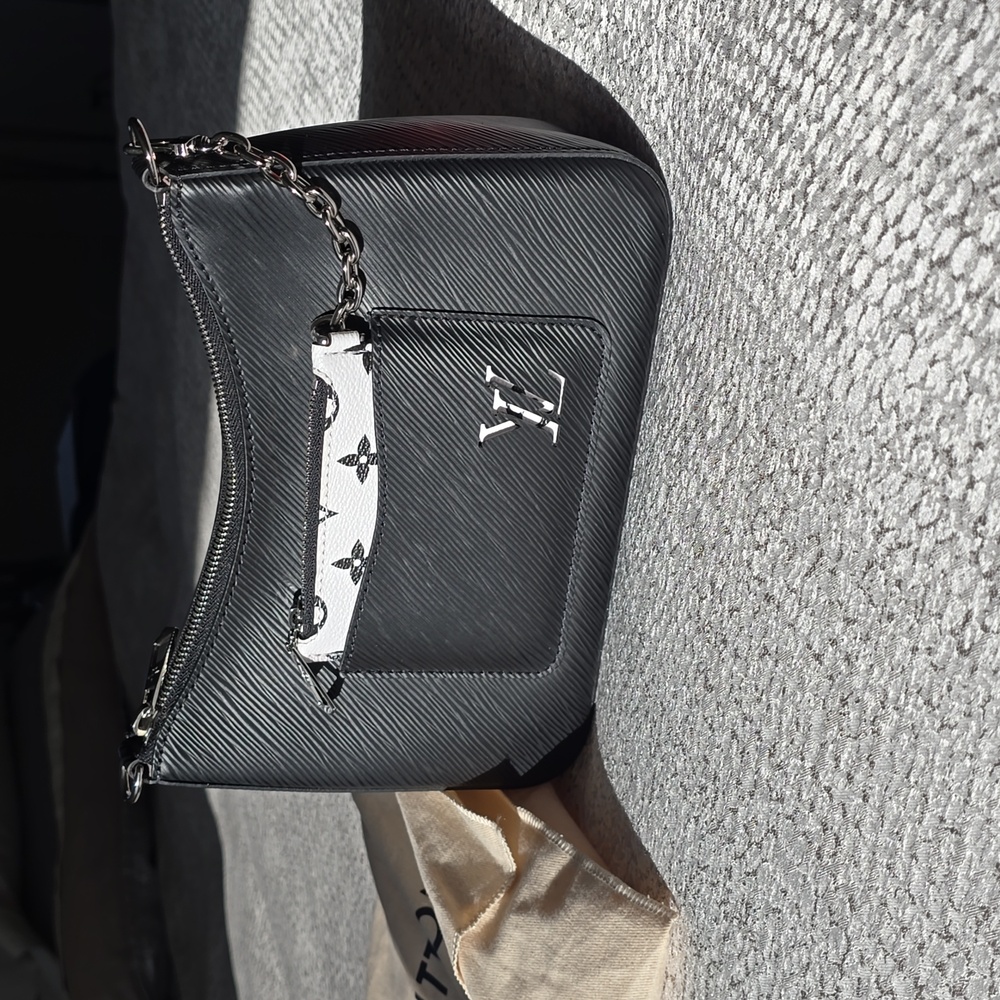 Louis Vuitton Black Epi Marelle